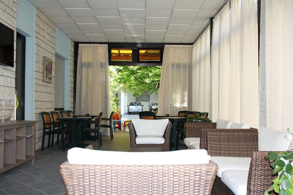 Hotel Villa dei Gerani Rimini Esterno foto