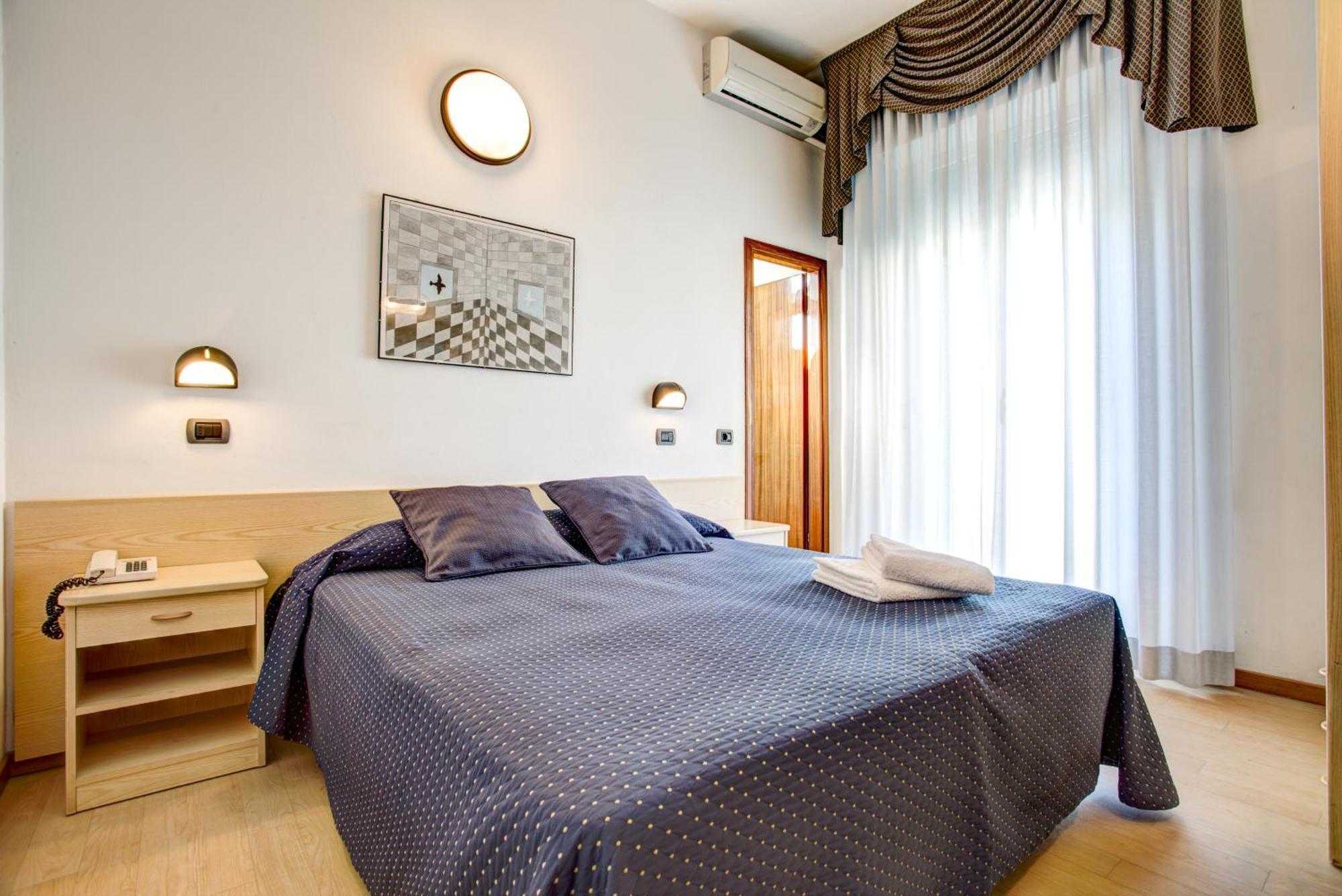 Hotel Villa dei Gerani Rimini Esterno foto