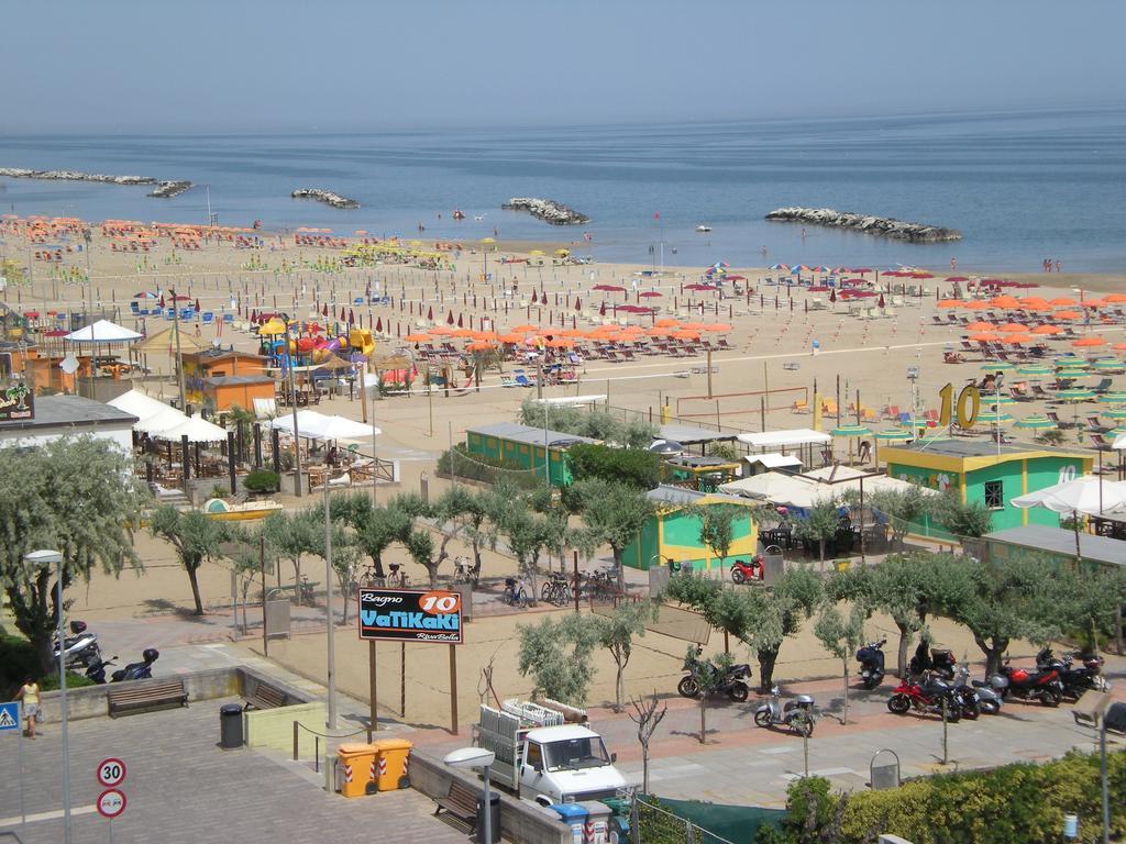 Hotel Villa dei Gerani Rimini Esterno foto