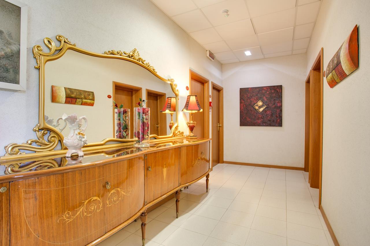 Hotel Villa dei Gerani Rimini Esterno foto