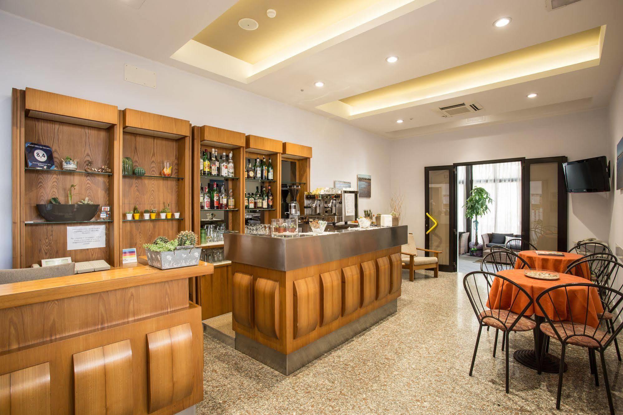 Hotel Villa dei Gerani Rimini Esterno foto
