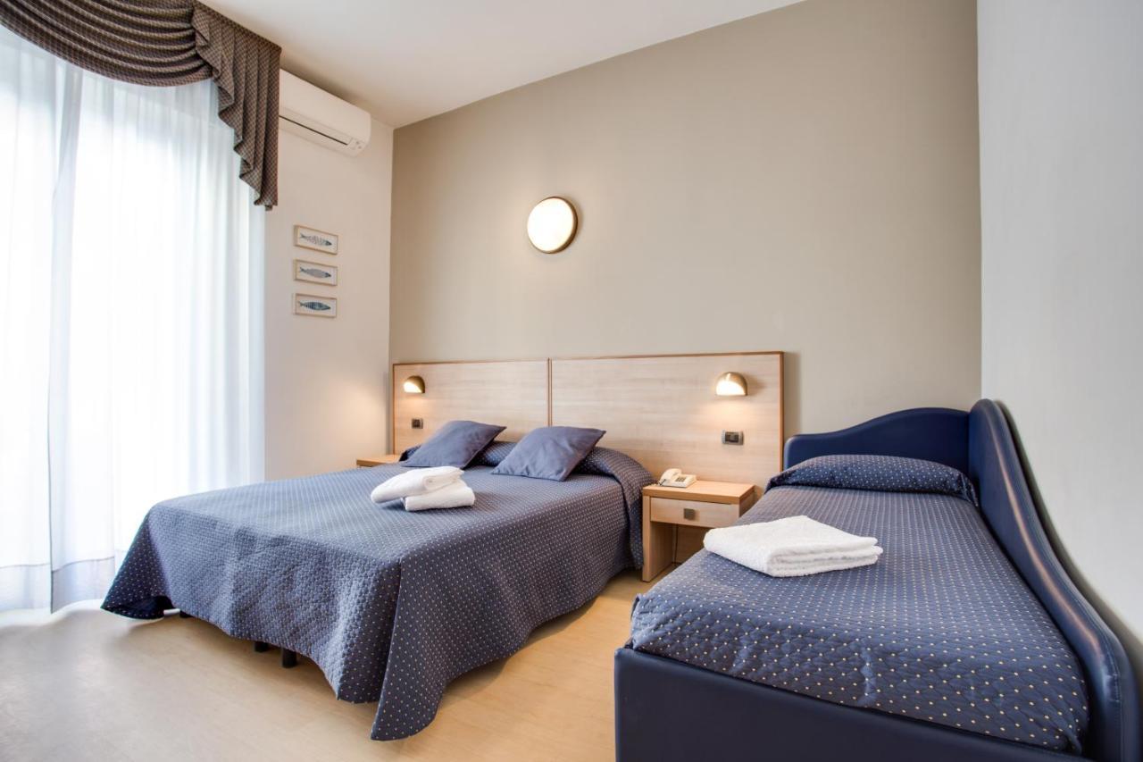 Hotel Villa dei Gerani Rimini Esterno foto